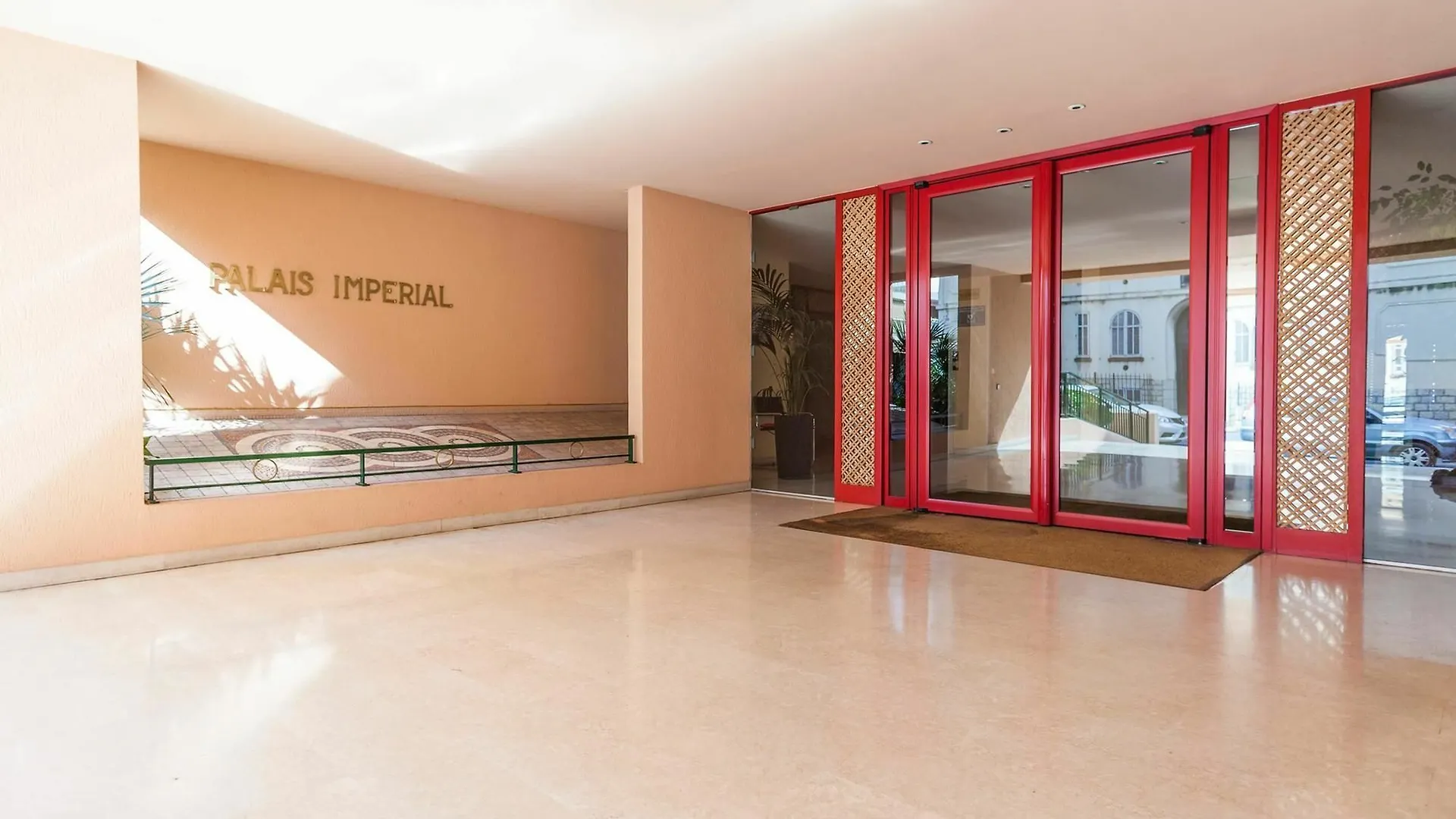 11 Alexandre III Apartment 2 Cannes Fransa