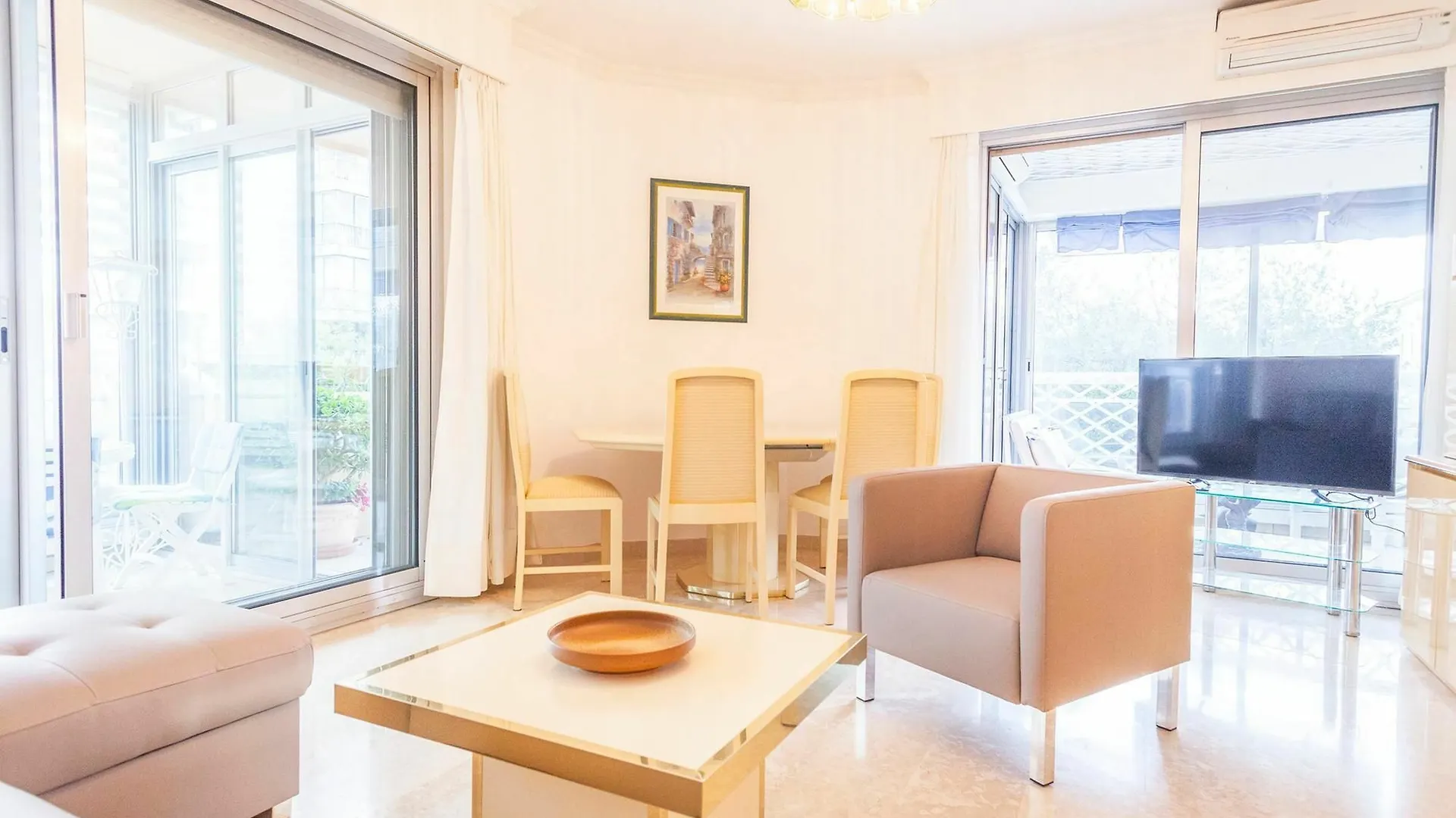 11 Alexandre III Apartment 2 Cannes