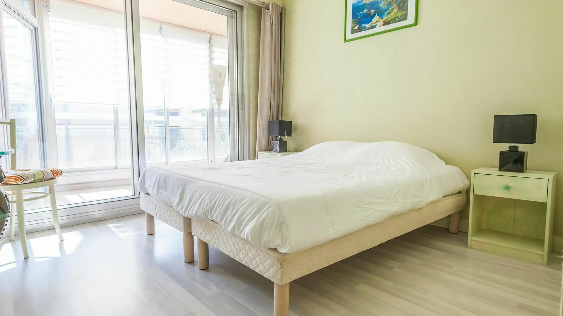 11 Alexandre III Apartment 2 Cannes 0*,  Franciaország